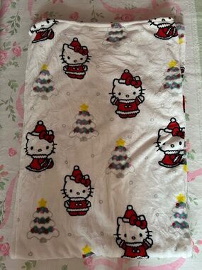 Hello Kitty Christmas Blanket